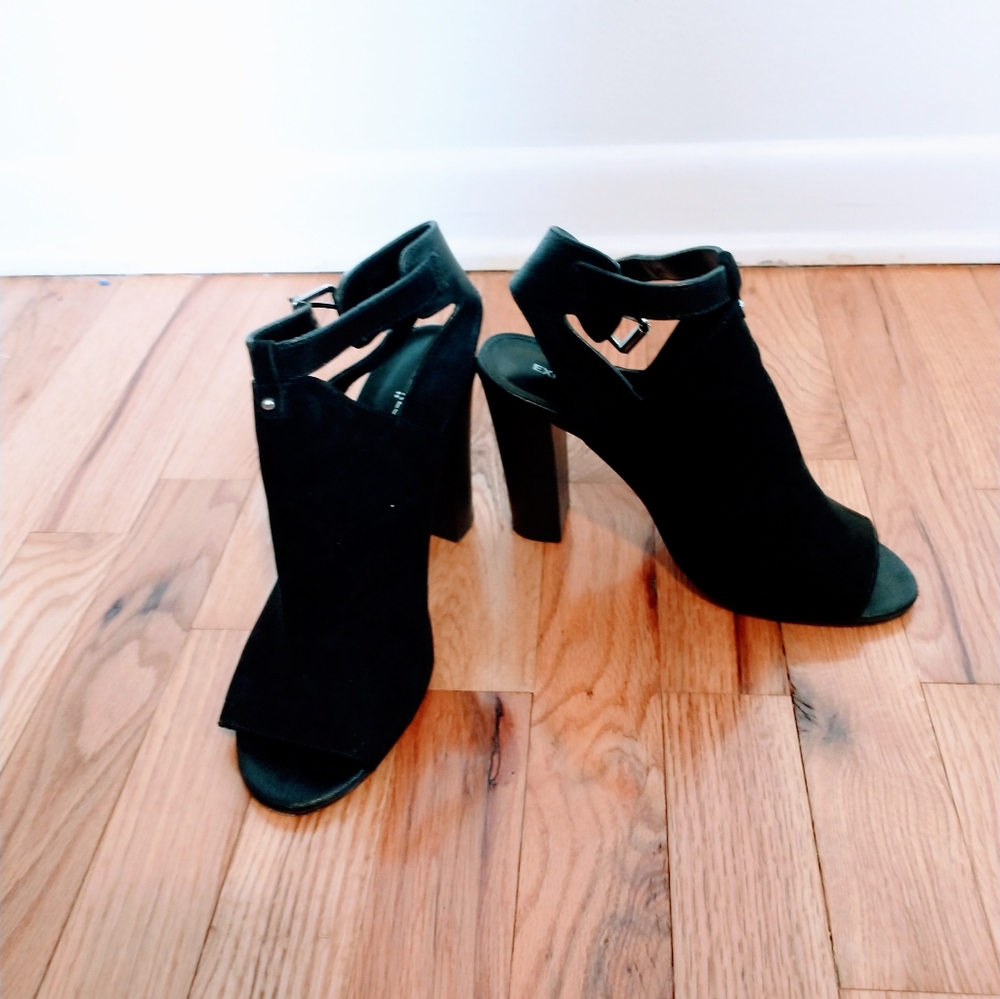 Express black faux suede high heels boot sandal size 8. Buckle at the ankle